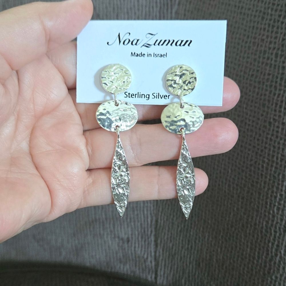 Noa Zuman Silver🤍 Hammered🔨 Geometric📐 Dangle Earrings - Picture 11 of 15